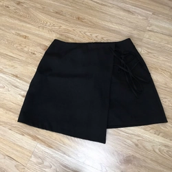 Chân váy chữ A ngắn màu đen size M
