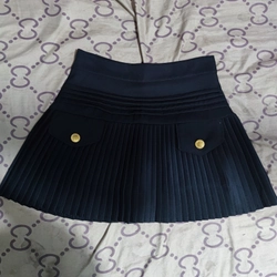 Chân váy xếp li đính cúc tạo kiểu 309404