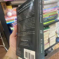 FIFTY SHADES FREED - E.L. JAMES (50 Sắc Thái -  Bản Tiếng Anh) 607660