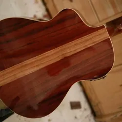 Guitar đẹp cho người mới tập chơi đàn 720066