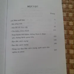 VỀ ĐẠO ĐỨC CÁCH MẠNG  735922