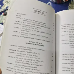 [Sách đầu tư] Báo cáo tài chính dưới góc nhìn của Warren Buffet - David Clark 1006981