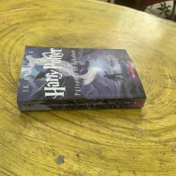 HARRY POTTER AND THE PRISONER OF AZKABAN- J.K. ROWLING 799926