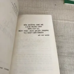 Về Giáo Dục Thanh Niên 1009846