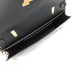 Ví Louis Vuitton On Chain Capucines M12710 Túi đeo vai 608705