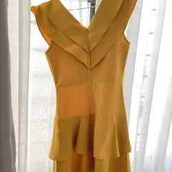 Váy vàng bèo tầng Charmo 778870