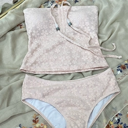 Bikini màu hồng dễ thương kín đáo 499328