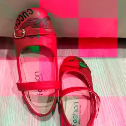 Giày dép bé trai bé gái