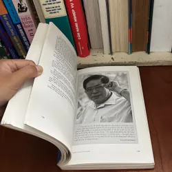 II Tựa sách: Những Trang Đời Và Nghiệp _ 81 Doanh Nhân Tiêu Biểu 2005 - 2006 607586