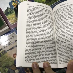 Truyện - Anne of Green Gables Complete - No box 8 books 426880