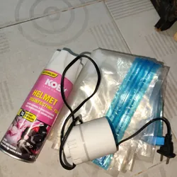 Thanh lí combo chai xịt vệ sinh nón bảo hiểm Koby và bộ hút chân không  698766