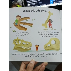 Khủng long bí hiểm - Valérie Guidoux, Charlie Pop (Cao Chi dịch) 745208