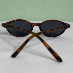 Kính cổ điển vintage - mặt vừa & nhỏ ( còn tem ) 549836