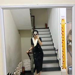 Đầm Lavish size M kiểu công sở như mới màu đen