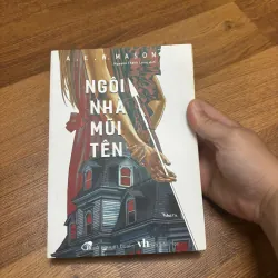 A. E. W. Marson - Ngôi nhà mũi tên