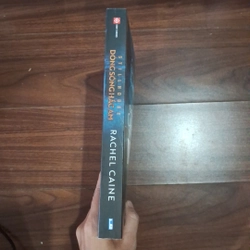 Dòng sông hắc ám 525220