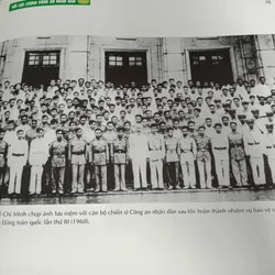 SÁCH CHỦ TỊCH HỒ CHÍ MINH VỚI LỰC LƯỢNG CÔNG AN NHÂN DÂN VIỆT NAM 1058804