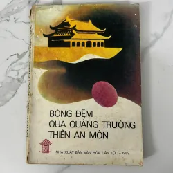 Bóng đêm qua quảng trường Thiên An Môn