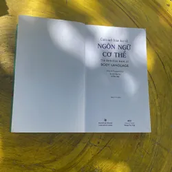 CUỐN SÁCH HOÀN HẢO VỀ NGÔN NGỮ CƠ THỂ 695251
