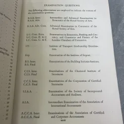 A TEXTBOOK OF ECONOMICS - J.L.HANSON 787456