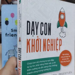 Sách: Dạy con khởi nghiệp - TG: Jodie Cook và Daniel Priestley (B3) 1053084