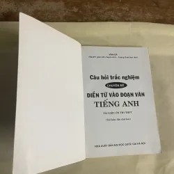 COMBO CÂU HỎI TRẮC NGHIỆM CHUYÊN ĐỀ ĐIỀN TỪ VÀO ĐOẠN VĂN TIẾNG ANH & KĨ NĂNG ĐỌC HIỂU  749273