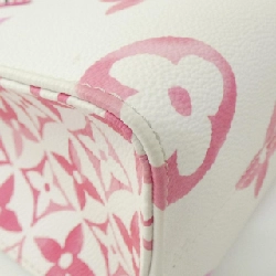 Túi xách Louis Vuitton Monogram Flower Tile (LV by the OnTheGo PM M22976) 617935