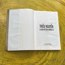 TRIỀU NGUYỄN VÀ LỊCH SỬ CỦA CHÚNG TA nhiều tác giả 689632