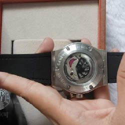 Đồng hồ Hublot 9352