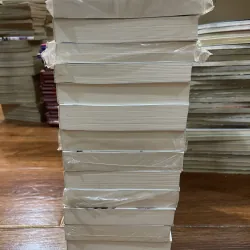 Sidney Sheldon có 15 cuốn  1003091