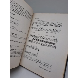 An introduction to twentieth century music - Peter S.Hasen 1969 mới 80% Sách kéo lụa HCM.ANTQ1309 921531