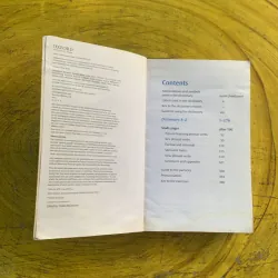 OXFORD PHRASAL VERBS DICTIONARY FOR LEARNERS OF ENGLISH  991284