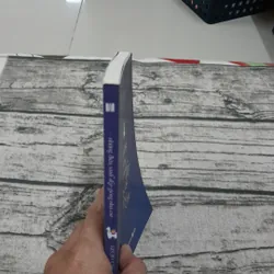 Tản văn- Những điều xinh đẹp giống như em. Tác giả Kim Jiyoung. Mintbooks 704340