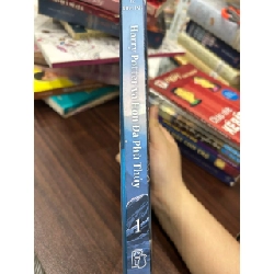 Harry Potter và Hòn Đá Phù Thủy - J.K. Rowling - J.K. Rowling - BT - J.K. Rowling 1013342
