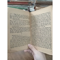Hướng dẫn làm bài thi vào các trường đại học (1970-1977): Môn Văn học 500043