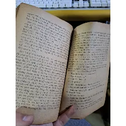 Người cười mới 70% ố rách gáy Vitor Hugo 1988 Văn học nước ngoài HCM1709 559876