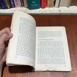 [Sách Không Đẹp, Bị Mốc Và Rách] - II Thinh Lặng Cũng Là Hùng Biện - Hoàng Xuân Việt 800349