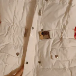 Áo khoác nữ dài padding màu trắng cổ cao phối khóa kéo 732279