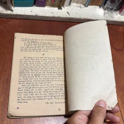 [Chỗ Ghim Bị Mục Và Tách Giấy] - II Sách 7x: Vùng Rừng Âm Vang - Hà Đình Cẩn - 1979 1012880