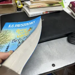 Bông Hồng Vàng Và Bình Minh Mưa 1004337