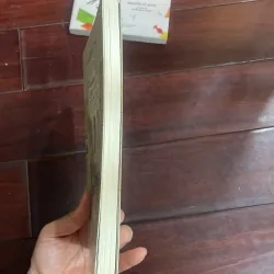 Những đứa trẻ không bao giờ lớn - tản văn dương minh tuấn 2018 nxb VH 1025858