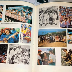 Sách vintage - THE SEASIDE "CHIDLREN'S REPUBLIC" - Vasily Golyshkin (Moscow, 1985) 470377