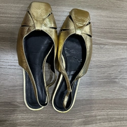 Giầy bệt hiệu 522524