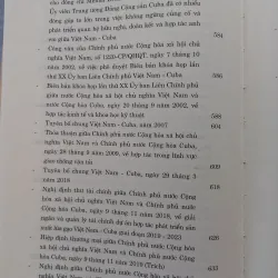 Sách: Việt Nam - Cuba 60 năm đồng hành  935358