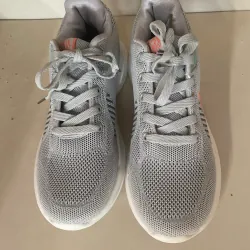 Giày thể thao nữ : Mới - chưa từng  mang ra ngoài - nhẹ  màu xám size 37 720351