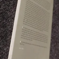 Chàng trẻ măng ở phố treo đầu- Trần Nhã Thụy  1023143