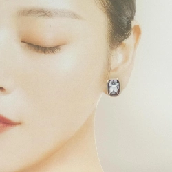 K18PG Shell Cameo Bông Tai - Hàng hiệu Chính hãng 868563