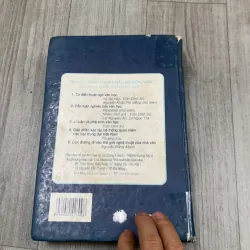 Lí luận văn học. 1a1 777781