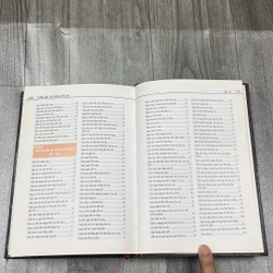 Từ điển nghệ thuật gốm sứ thế giới. 2b2 521829