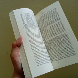 Christian ethics an essential guide, english book, sách tiếng Anh  994800